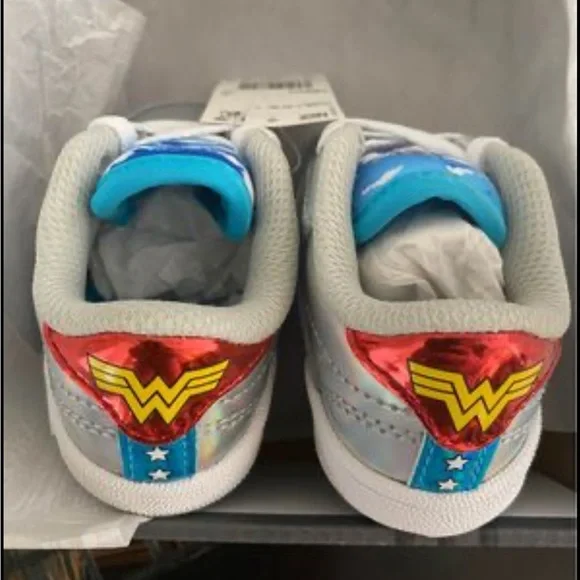 Reebok Shoes Reebok Wonder Woman Club C Shoes Size Brand New